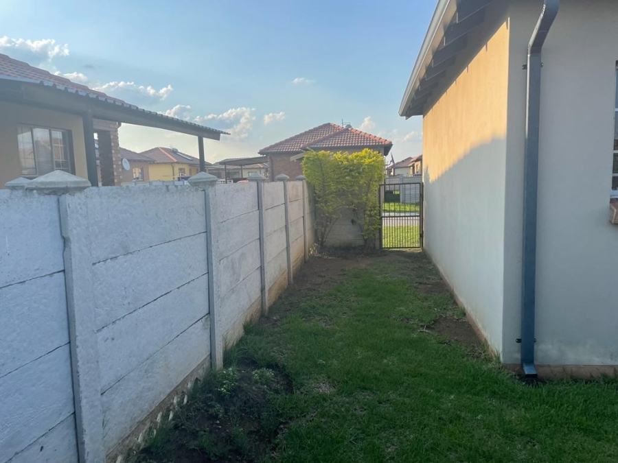 2 Bedroom Property for Sale in Waterkloof North West